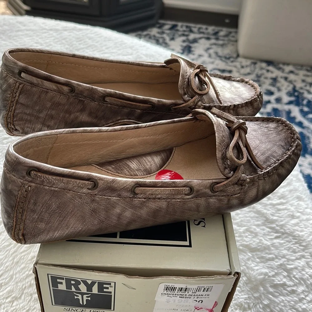 NWT Frye shoes - Picture 2 of 8